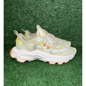 Sorel Kinetic Breakthru Tech Lace Women Size 8 Grey Running Shoe Hiking Sneakers